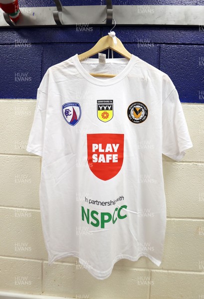 270925 - Chesterfield v Newport County - Sky Bet League 2 - Warm up shirts