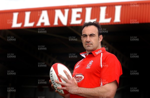 140403 - Llanelli RFC - Chris Wyatt, 