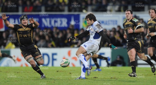 16.01.10 - Clermont Auvergne v Ospreys - Heineken Cup - Brock James of Clermont Auvergne. 