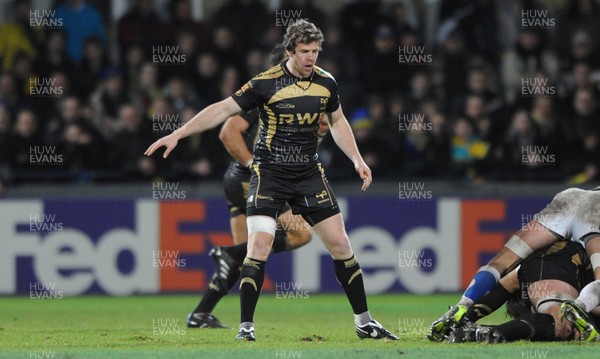 16.01.10 - Clermont Auvergne v Ospreys - Heineken Cup - Jamie Nutbrown of Ospreys. 