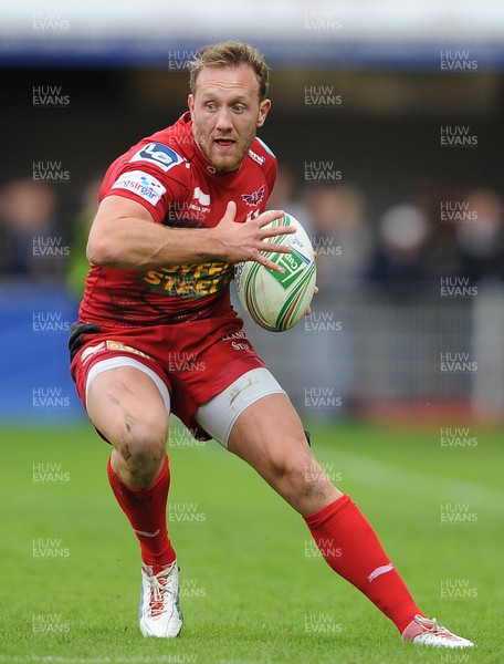 131012 - Clermont Auvergne v Scarlets - Heineken Cup -Morgan Stoddart of Scarlets