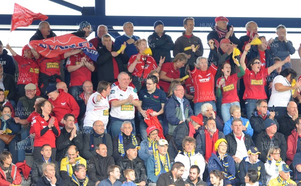 131012 - Clermont Auvergne v Scarlets - Heineken Cup -Scarlets fans