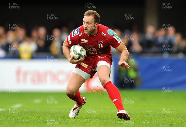 131012 - Clermont Auvergne v Scarlets - Heineken Cup -Morgan Stoddart of Scarlets