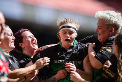 180426 - Clwb Rygbi Cymry Caerdydd v Seven Sisters - WRU Women's National Plate - Seven Sisters players celebrate the try by Seren O’Neill of Seven Sisters