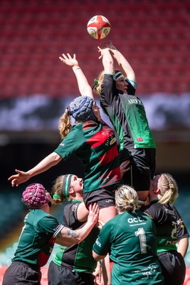 180426 - Clwb Rygbi Cymry Caerdydd v Seven Sisters - WRU Women's National Plate - Laura Satterly of Clwb Rygbi Cymry Caerdydd competes for lineout ball