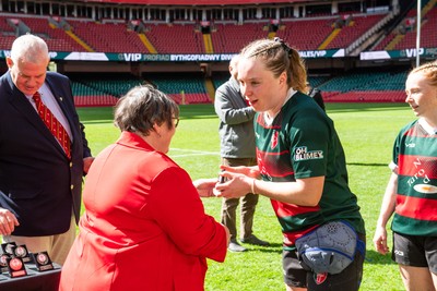 180426 - Clwb Rygbi Cymry Caerdydd v Seven Sisters - WRU Women's National Plate - Laura Satterly of Clwb Rygbi Cymry Caerdydd