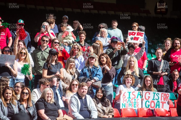 180426 - Clwb Rygbi Cymry Caerdydd v Seven Sisters - WRU Women's National Plate - Fans