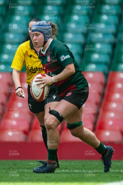 180426 - Clwb Rygbi Cymry Caerdydd v Seven Sisters - WRU Women's National Plate - Laura Satterly of Clwb Rygbi Cymry Caerdydd