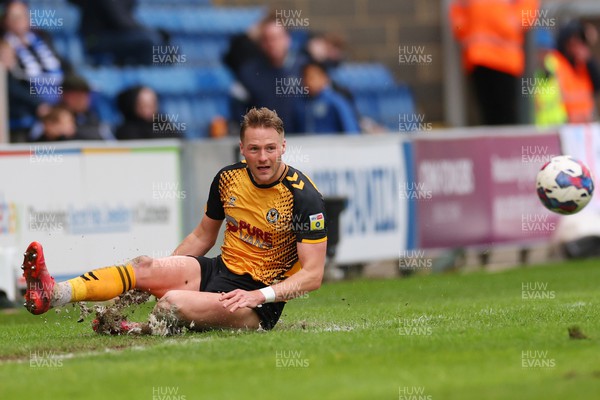 010423 - Colchester United v Newport County - Sky Bet League 2 - Cameron Norman of Newport County keeps the ball in play