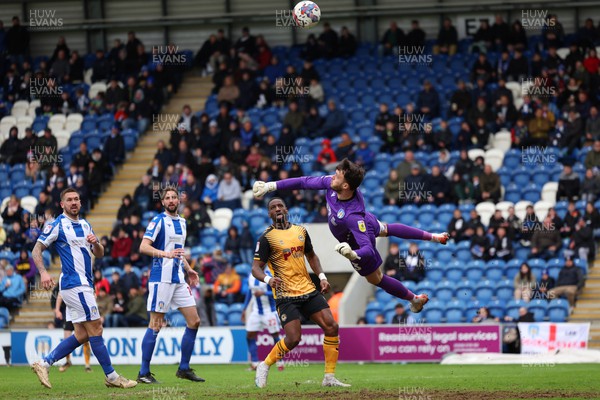 010423 - Colchester United v Newport County - Sky Bet League 2 - Kieran O'Hara of Colchester United makes a save