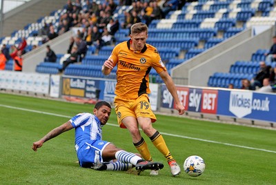 081016 - Colchester United vs Newport County  - SkyBet EFL League 2 -Rhys Healey of Newport on the attack