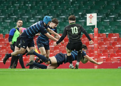 101225 - Coleg Cymoedd v Ysgol Gyfun Gymraeg Glantaf, Welsh Schools and Colleges Boys U18 Final - Mason Daniels of Ysgol Gymraeg Glantaf races in to score the winning try