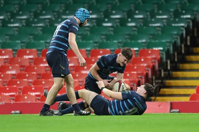 101225 - Coleg Cymoedd v Ysgol Gyfun Gymraeg Glantaf, Welsh Schools and Colleges Boys U18 Final - Mason Daniels of Ysgol Gymraeg Glantaf races in to score the winning try