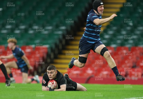 101225 - Coleg Cymoedd v Ysgol Gyfun Gymraeg Glantaf, Welsh Schools and Colleges Boys U18 Final - Jack Piotecki of Coleg y Cymoedd races in but the try is disallowed