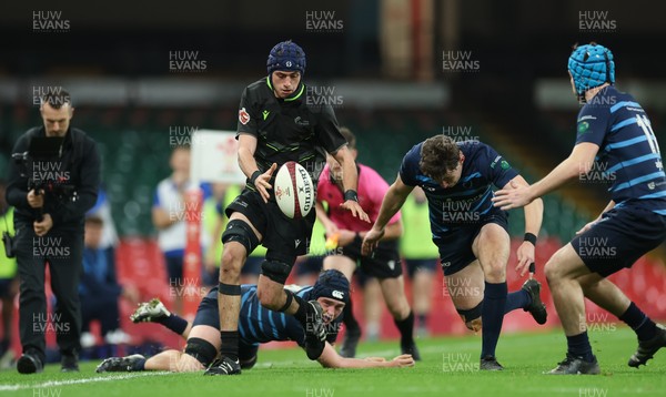 101225 - Coleg Cymoedd v Ysgol Gyfun Gymraeg Glantaf, Welsh Schools and Colleges Boys U18 Final - Lincoln Hall of Coleg y Cymoedd breaks away to set up try