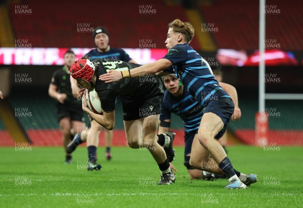 101225 - Coleg Cymoedd v Ysgol Gyfun Gymraeg Glantaf, Welsh Schools and Colleges Boys U18 Final - Devon Shorney of Coleg y Cymoedd beats Finn Evans of Ysgol Gymraeg Glantaf to score try