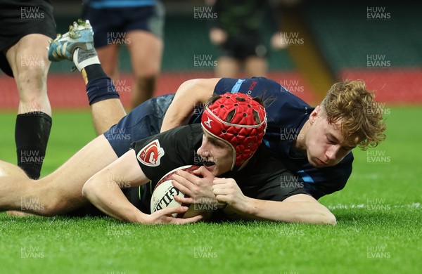 101225 - Coleg Cymoedd v Ysgol Gyfun Gymraeg Glantaf, Welsh Schools and Colleges Boys U18 Final - Devon Shorney of Coleg y Cymoedd beats Finn Evans of Ysgol Gymraeg Glantaf to score try