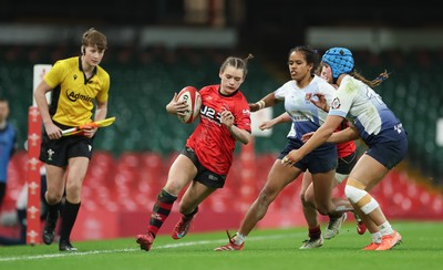 101225 - Coleg Gwent v Llandovery College Welsh Schools and Colleges Girls U18 Final - Ruby Cole of Coleg Gwent is tackled