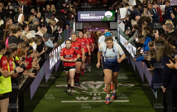 101225 - Coleg Gwent v Llandovery College Welsh Schools and Colleges Girls U18 Final - The teams make their way onto the pitch