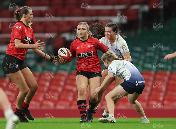 101225 - Coleg Gwent v Llandovery College Welsh Schools and Colleges Girls U18 Final - Catrin Williams of Coleg Gwent looks for support