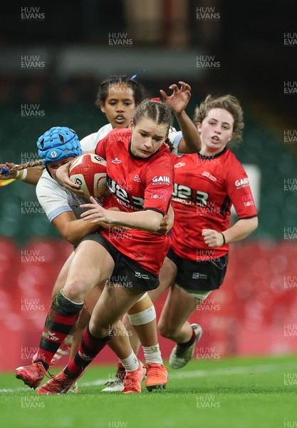 101225 - Coleg Gwent v Llandovery College Welsh Schools and Colleges Girls U18 Final - Ruby Cole of Coleg Gwent is tackled