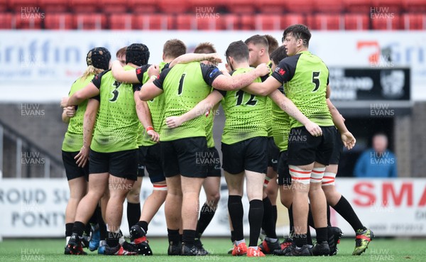 270917 - Coleg Y Cymoedd v Bridgend College - Coleg Y Cymoedd huddle