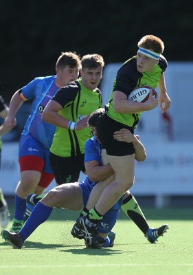 051016 - Coleg y Cymoedd v Gower College, WRU Wednesday U18 League - Iestyn Harris of Coleg y Cymoedd looks for support