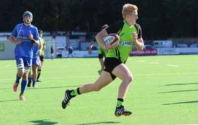 051016 - Coleg y Cymoedd v Gower College, WRU Wednesday U18 League - Cole Swannack of Coleg y Cymoedd races in to score try