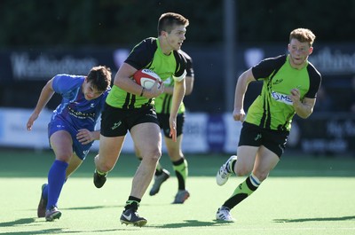 051016 - Coleg y Cymoedd v Gower College, WRU Wednesday U18 League - Eddie Francis of Coleg y Cymoedd races away to score try