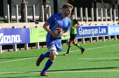 051016 - Coleg y Cymoedd v Gower College, WRU Wednesday U18 League - Lloyd Dudley Jones of Gower College races in to score try