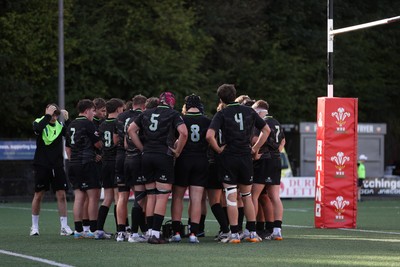 300926 - Coleg y Cymoedd v Whitchurch High School - Welsh Schools and Colleges League - Team huddle