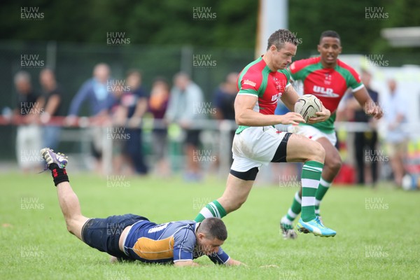 260812 - Colin Hillman 7s, Bridgend - Samurai Sharks v Dinas Powys, first semi-final