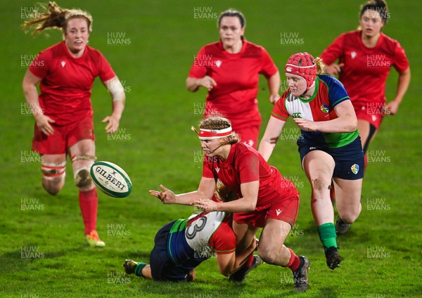 180223 - Combined Provinces XV v Welsh Development XV - Celtic Challenge - Niamh Terry of Wales Development XV is tackled by Aoife Dalton of Combined Provinces XV