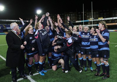 071114 - Combined Services Ladies v Cardiff Blues Ladies - Remembrance Rugby for The British Legion -Cardiff Blues celebrate(c) Huw Evans Agency