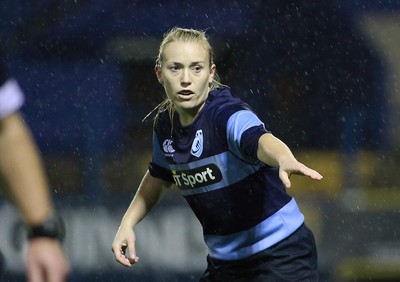 071114 - Combined Services Ladies v Cardiff Blues Ladies - Remembrance Rugby for The British Legion -Elin Huxtable of Cardiff Blues Ladies(c) Huw Evans Agency