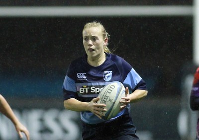 071114 - Combined Services Ladies v Cardiff Blues Ladies - Remembrance Rugby for The British Legion -Elin Huxtable of Cardiff Blues Ladies(c) Huw Evans Agency