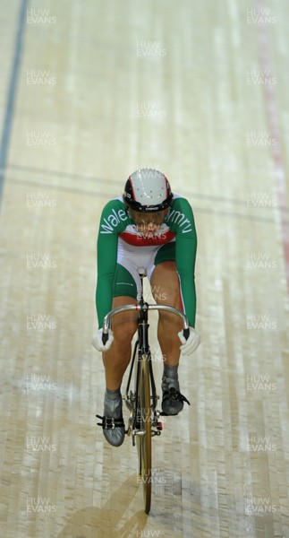 071010 - Commonwealth Games Delhi 2010 - Becky James of Wales competes in the track cycling women's sprint semifinals