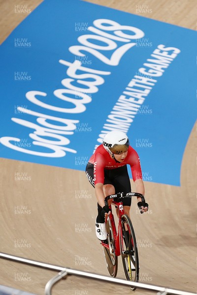 080418 - Gold Coast 2018 Commonwealth Games - Track Cycling - Women's 10km Scratch Race -  Manon Lloyd of Wales
