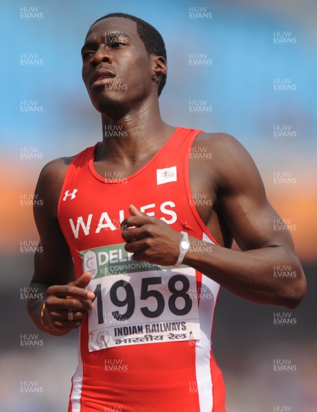 091010 - Commonwealth Games Delhi 2010 - Christian Malcolm competes in the mens 200 meters round 1 heats