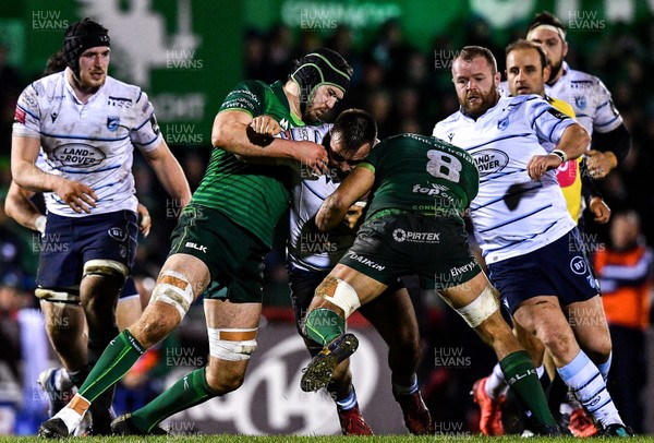 150220 - Connacht v Cardiff Blues - Guinness PRO14 -  Garyn Smith of Cardiff Blues is tackled by Joe Maksymiw (left) and Jarrad Butler of Connacht 
