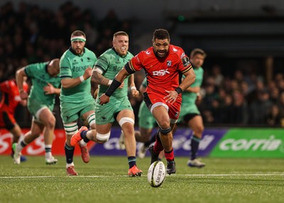 050425 - Connacht v Cardiff Rugby - EPCR Challenge Cup Round of 16 - Taulupe Faletau of Cardiff Rugby