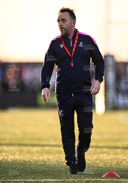 050425 - Connacht v Cardiff Rugby -EPCR Challenge Cup Round of 16 - Cardiff head coach Matt Sherratt before the match