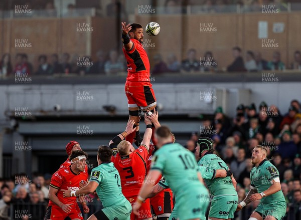 050425 - Connacht v Cardiff Rugby -EPCR Challenge Cup Round of 16 - Taulupe Faletau of Cardiff Rugby