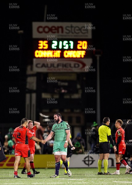 050425 - Connacht v Cardiff Rugby - EPCR Challenge Cup Round of 16 - Players shake hands after the match