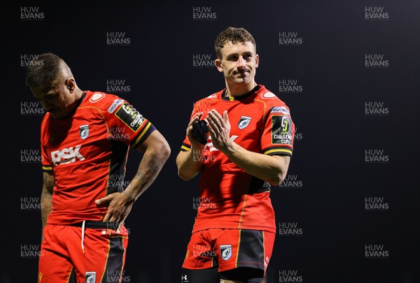 050425 - Connacht v Cardiff Rugby - EPCR Challenge Cup Round of 16 - Harri Millard of Cardiff Rugby, right, and Rey Lee-Lo after their side's defeat