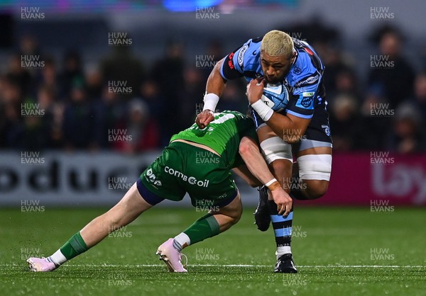 150423 - Connacht v Cardiff Rugby - United Rugby Championship - Taulupe Faletau of Cardiff is tackled by Jack Carty of Connacht