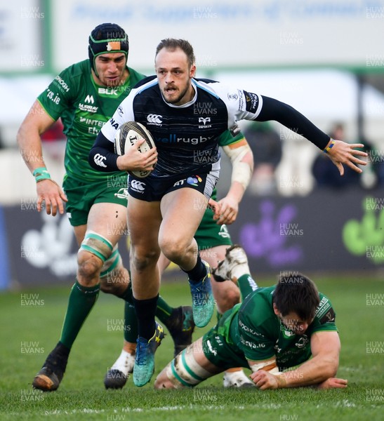 020319 - Connacht v Ospreys - Guinness PRO14 -  Cory Allen of Ospreys is tackled by Quinn Roux of Connacht