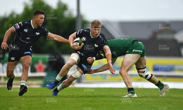 040621 - Connacht v Ospreys - Guinness PRO14 Rainbow Cup - Sam Cross of Ospreys is tackled by Ben O'Donnell of Connacht