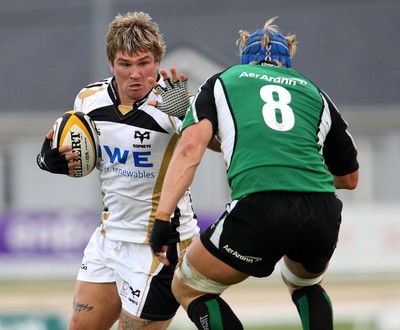 Magners League, Sportsground, Galway 4/9/2009 Connacht vs Ospreys Connacht's Mike Mccomish and Richard Hibbard of Ospreys 