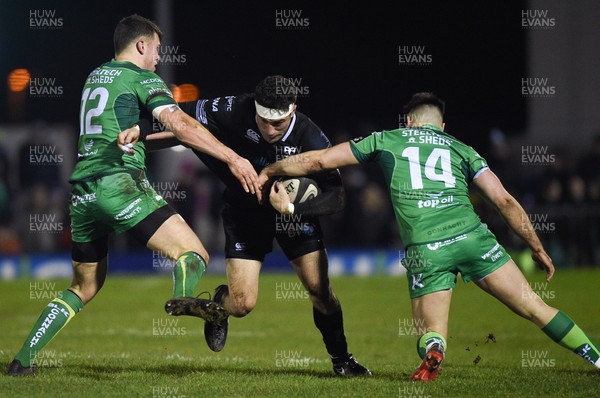 090218 - Connacht v Ospreys - Guinness PRO14 -  Kieron Fonotia of Ospreys is tackled by Tom Farrell and Cian Kelleher of Connacht 